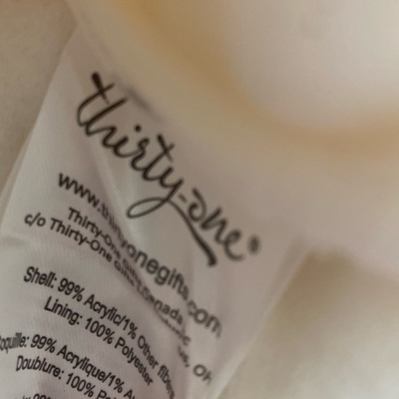 Thirty One Chunky Knit Christmas Stocking - Picture 5 of 8